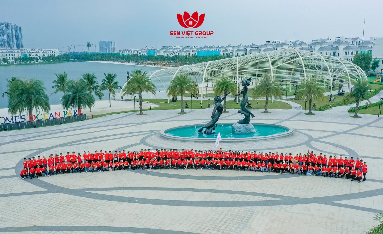 Đội ngũ nhân sự Sen Việt Group